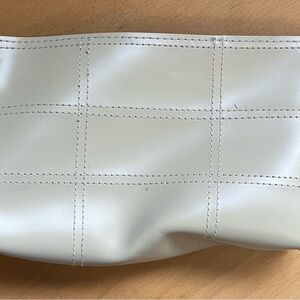 Estée Lauder Cream colored Cosmetic Bag NEW